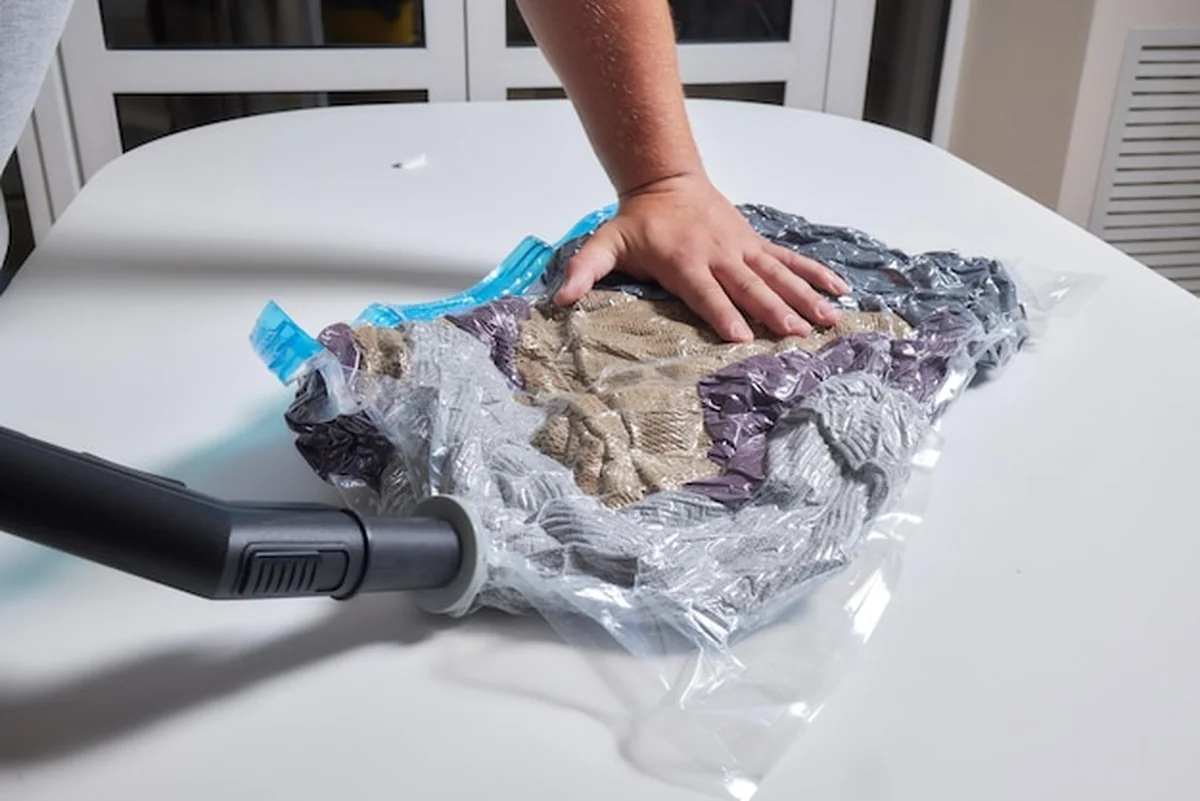 Worek próżniowy do przechowywania odzieży z poliestru i nylonu