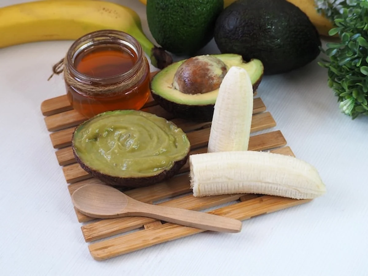Maseczka do twarzy z awokado i bananem